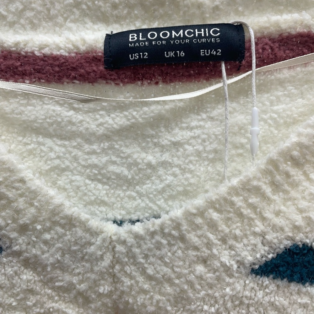 BloomChic Striped Contrast Super Soft Knit V Neck Fluffy Knit Top - Picture 9 of 11